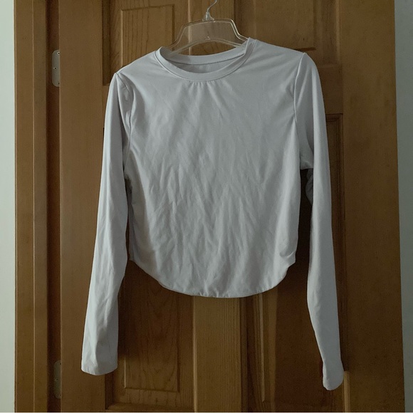 Two Reoria long sleeve cropped tee shirts, Large (runs small), Tan and White - Picture 4 of 4